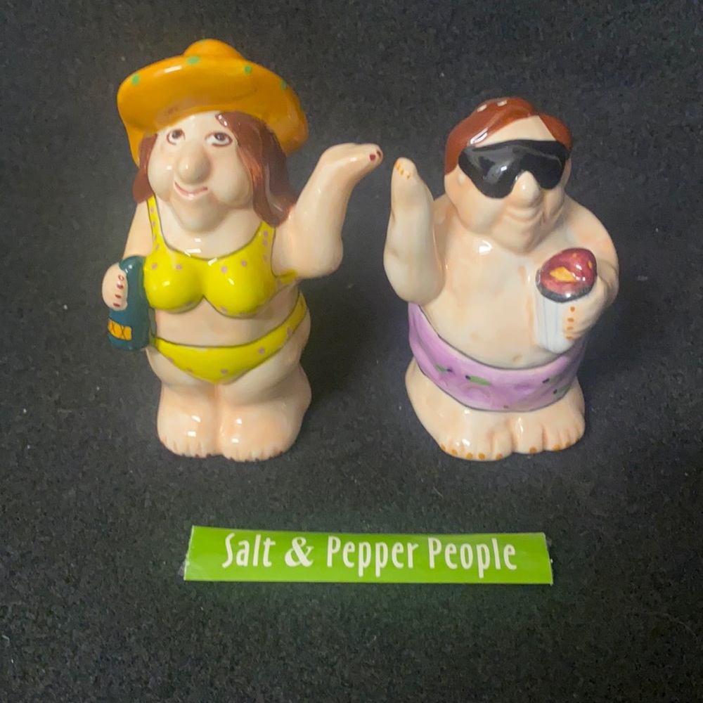 Husband and Wife Salt and Pepper Shaker